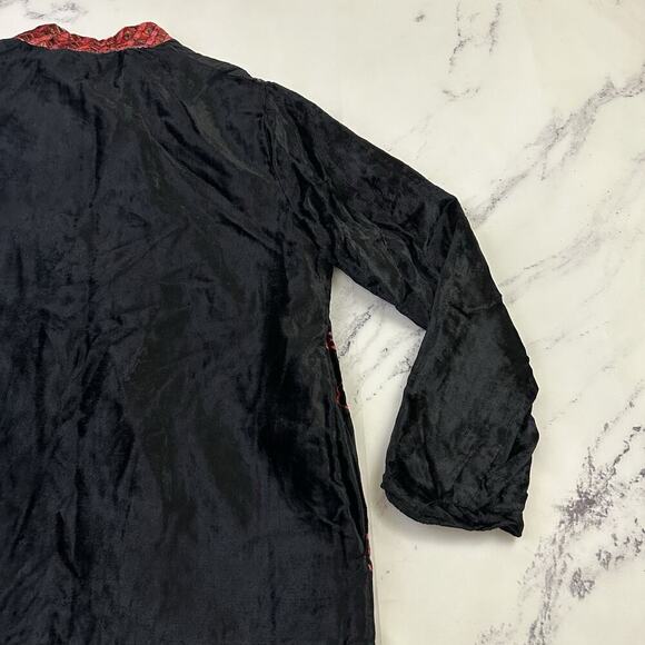 White Stag Vintage Y2k Velvet Jacket Size M Black Red Floral Embroidered - Picture 9 of 11